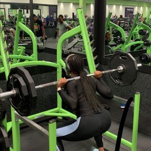 Meet your Posher, Veronica